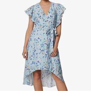 NWT. BCBGENERATION Floral Ruffle Bow Wrap Dress Size: 6 Color: Full Bloom Blue